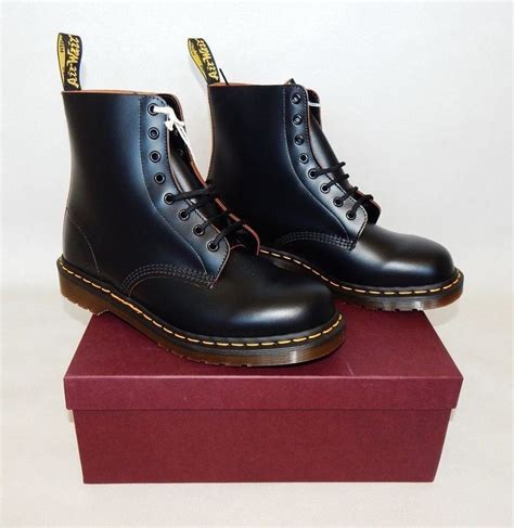 doc martens near me memphis,tn  Childress graduated from the Tufts University School of Medicine,Tufts University School of Medicine in 1973